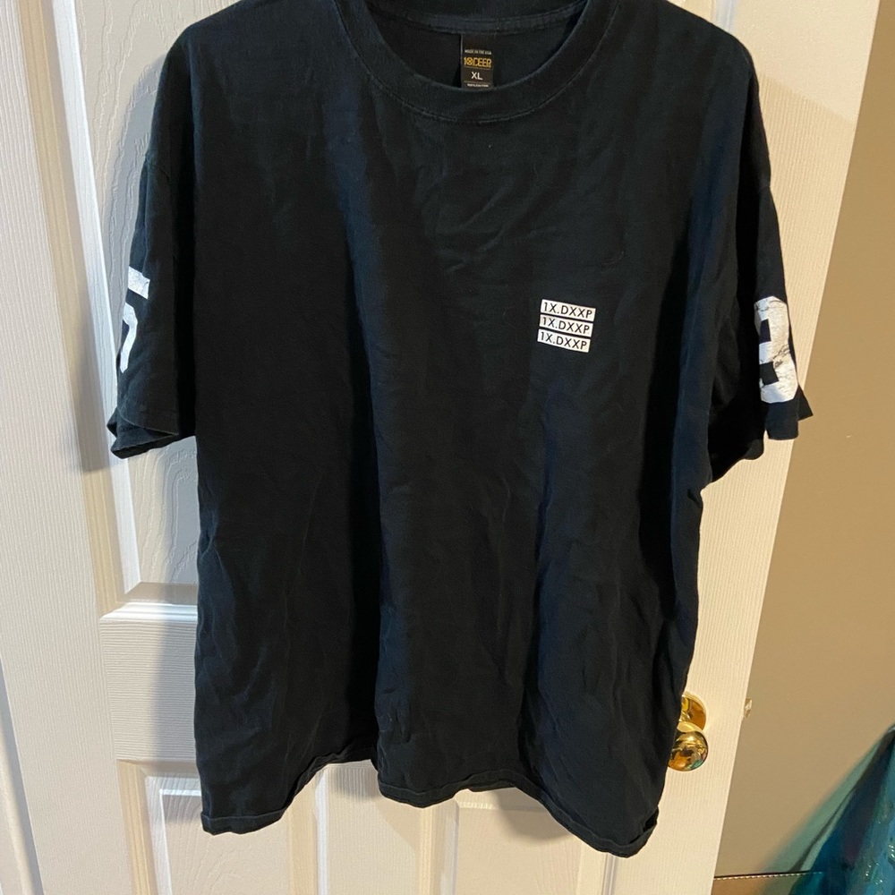 10 deep tee